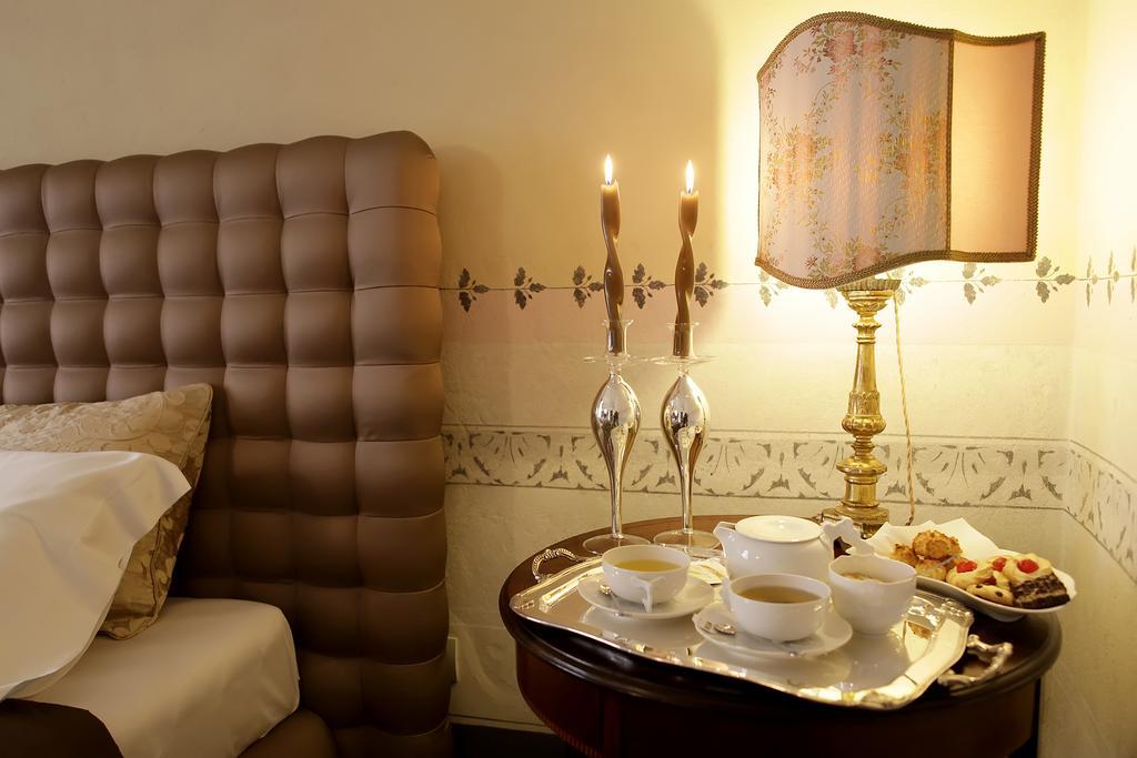 Bed and Breakfast Residenza D'Epoca -Santa Caterina Pisa Habitación foto