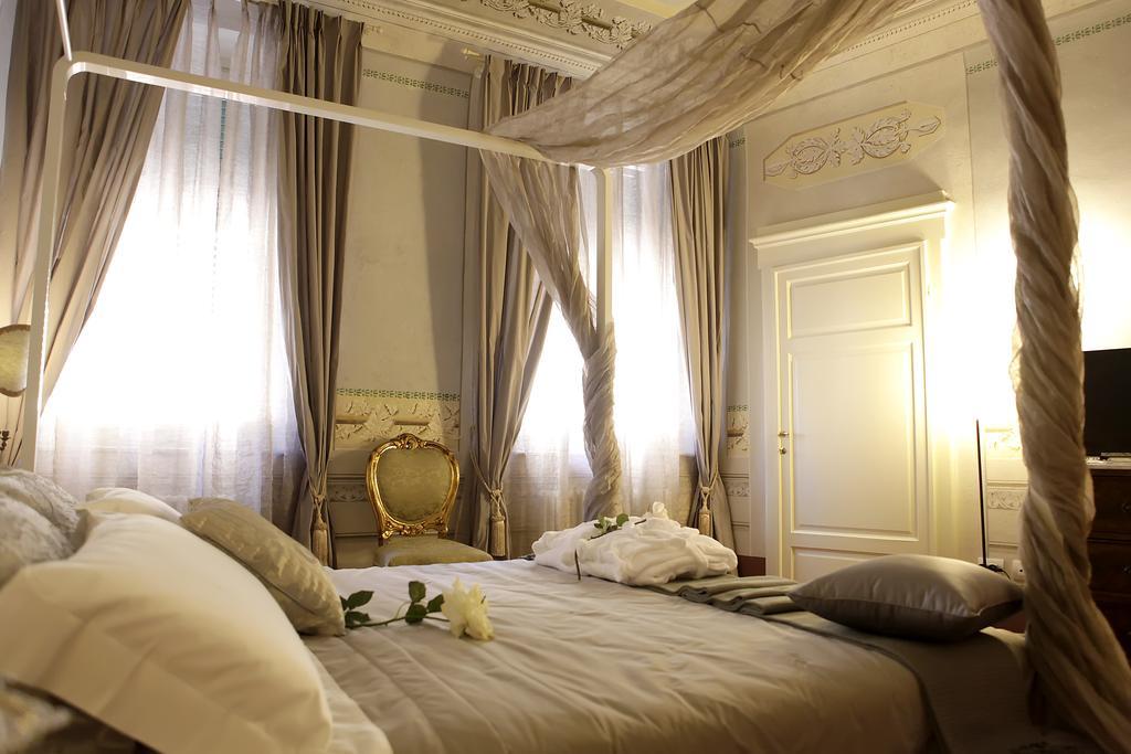 Bed and Breakfast Residenza D'Epoca -Santa Caterina Pisa Habitación foto